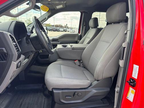 Race Red 2019 Ford F-150 XLT