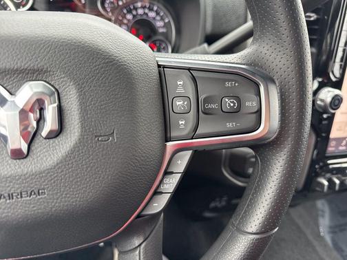 2026 RAM 2500 Tradesman Crew Cab 4x4 6'4' Box