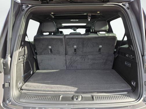 2026 Jeep Grand Wagoneer Limited Altitude 4x4