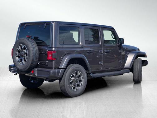 2026 Jeep Wrangler 4-Door Sahara 4x4