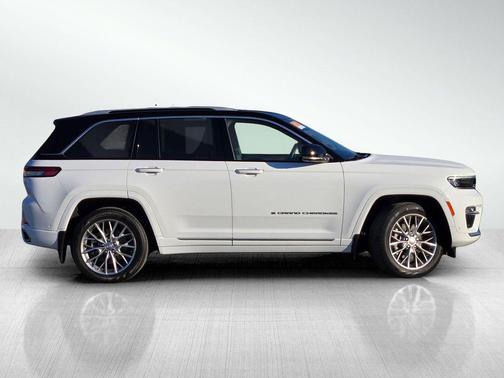 2022 Jeep Grand Cherokee 4xe Summit