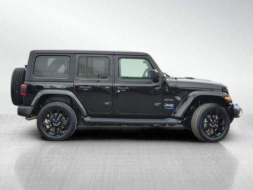 2022 Jeep Wrangler Unlimited 4xe Sahara