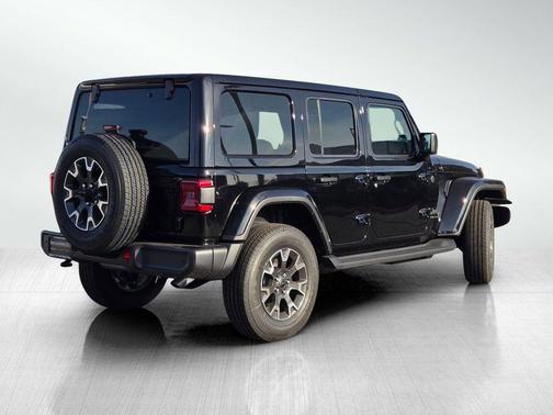 2026 Jeep Wrangler 4-Door Sahara 4x4