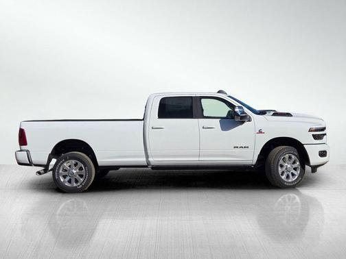 2026 RAM 2500 Laramie Crew Cab 4x4 8' Box