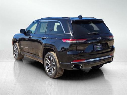 2022 Jeep Grand Cherokee Overland
