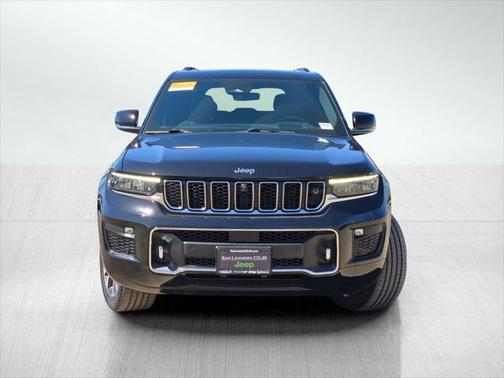 2022 Jeep Grand Cherokee Overland