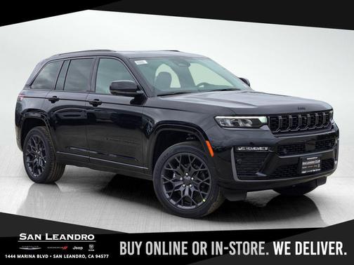 diamond black crystal pearlcoat 2026 Jeep Grand Cherokee Summit