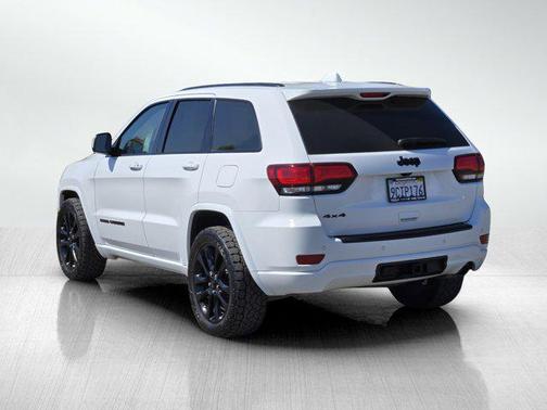 2021 Jeep Grand Cherokee Laredo