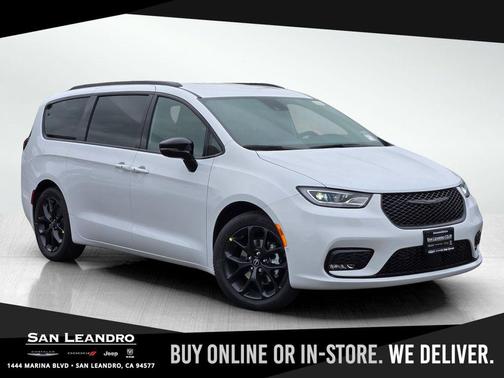 2026 Chrysler Pacifica L