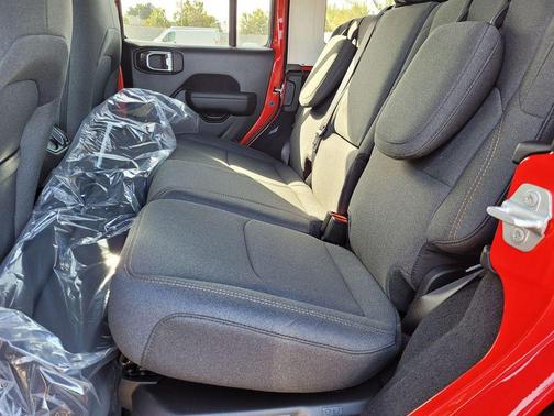 2025 Jeep Wrangler 4xe Willys