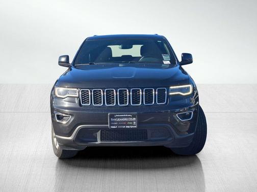 2022 Jeep Grand Cherokee Laredo