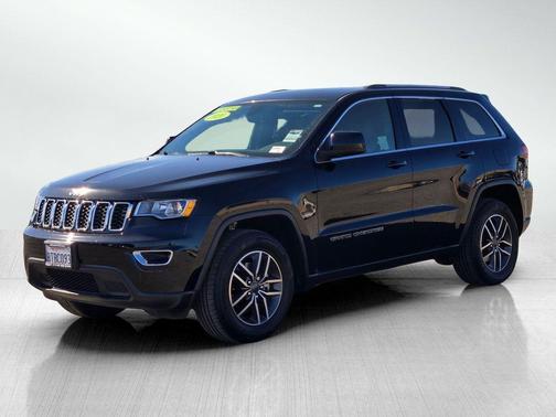 2020 Jeep Grand Cherokee Laredo