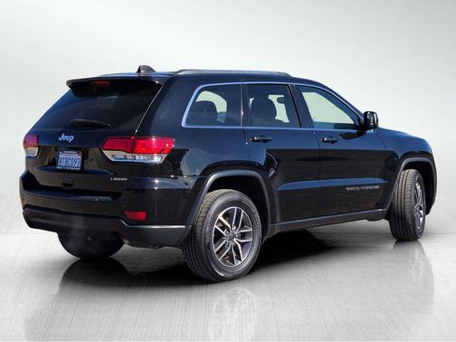 2020 Jeep Grand Cherokee Laredo