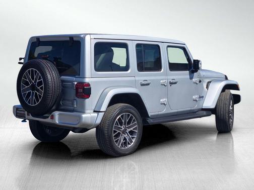 2023 Jeep Wrangler 4xe Sahara High Altitude