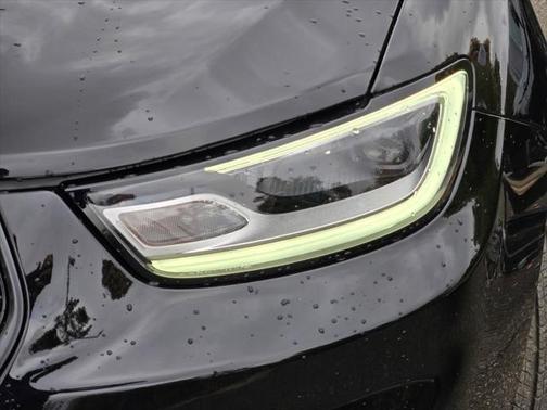 2025 Chrysler Pacifica Hybrid Premium S Appearance Pkg