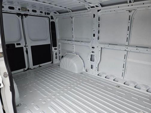 2025 RAM ProMaster 1500 Low Roof