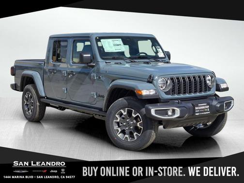 2026 Jeep Gladiator Sahara 4x4