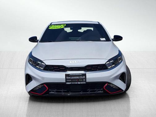 Snow White Pearl 2024 Kia Forte GT-Line