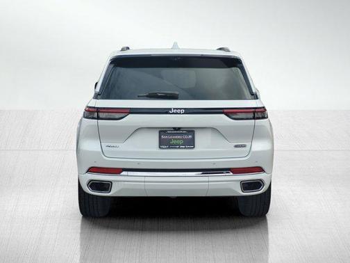 2022 Jeep Grand Cherokee Overland