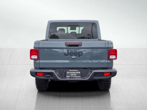 2025 Jeep Gladiator Big Bear