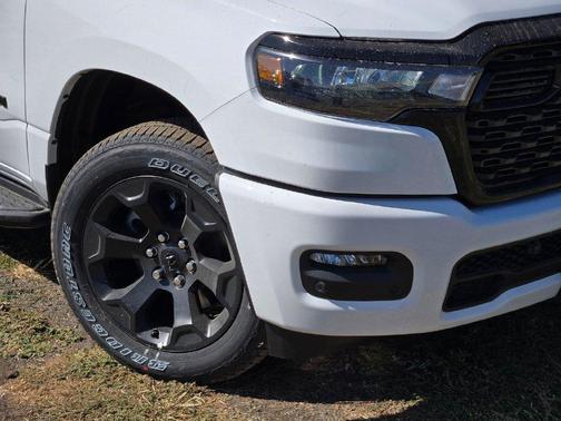Bright White Clearcoat 2026 RAM 1500 Express
