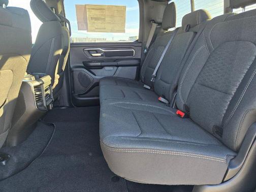 Bright White Clearcoat 2026 RAM 1500 Big Horn/Lone Star