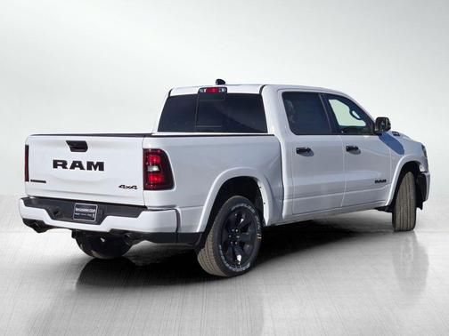 Bright White Clearcoat 2026 RAM 1500 Big Horn/Lone Star