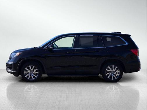Crystal Black Pearl 2022 Honda Pilot 2WD EX-L