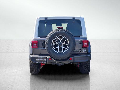 Granite Crystal Metallic Clearcoat 2026 Jeep Wrangler Rubicon