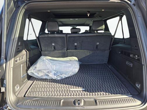 2026 Jeep Grand Wagoneer L Limited Reserve 4x4