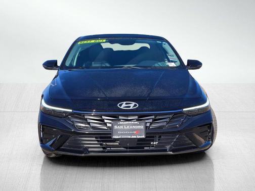2025 Hyundai ELANTRA HEV Limited