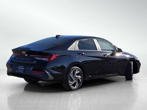 2025 Hyundai ELANTRA HEV Limited