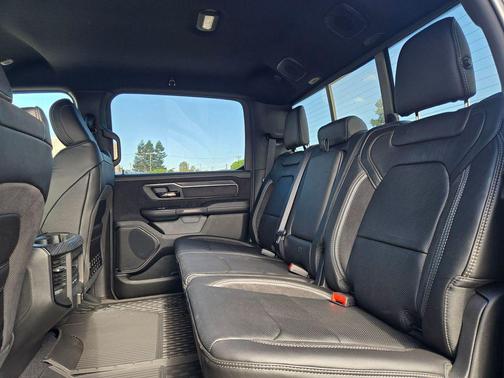 Diamond Black Crystal Pearlcoat 2026 RAM 1500 RHO Crew Cab 4x4 5'7' Box