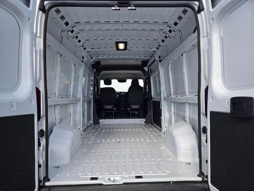 2026 RAM ProMaster 2500 Tradesman