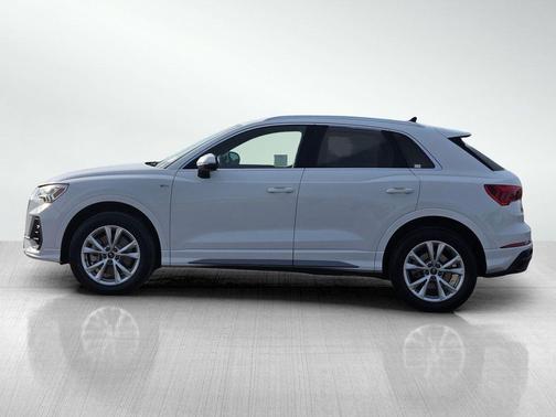 2024 Audi Q3 Premium 45 TFSI S line quattro Tiptronic