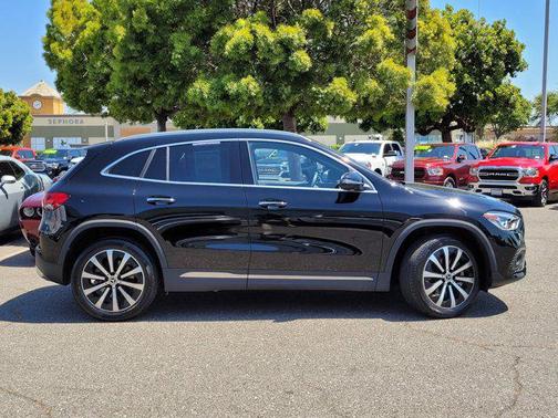 2021 Mercedes-Benz GLA 250 Base 4MATIC