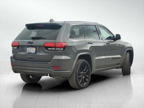 2021 Jeep Grand Cherokee Laredo