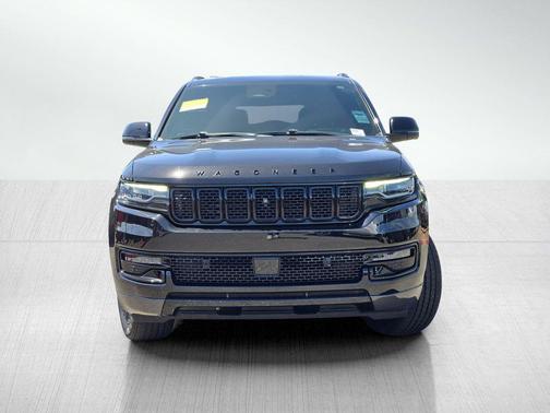 Diamond Black Crystal Pearlcoat 2022 Jeep Wagoneer Series III 4x2