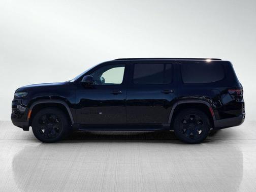 Diamond Black Crystal Pearlcoat 2022 Jeep Wagoneer Series III 4x2