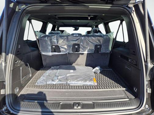 2026 Jeep Grand Wagoneer L Limited Reserve 4x4