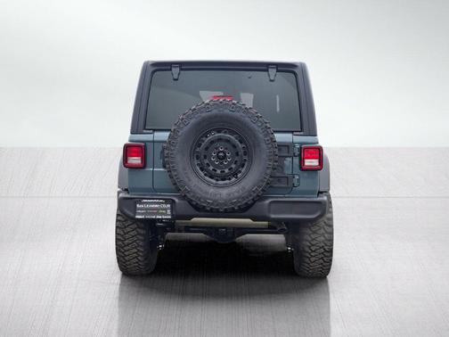Anvil Clearcoat 2026 Jeep Wrangler Sport S