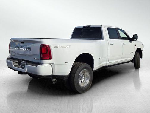 2026 RAM 3500 Laramie Crew Cab 4x4 8' Box