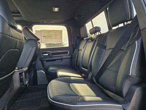 2026 RAM 3500 Laramie Crew Cab 4x4 8' Box