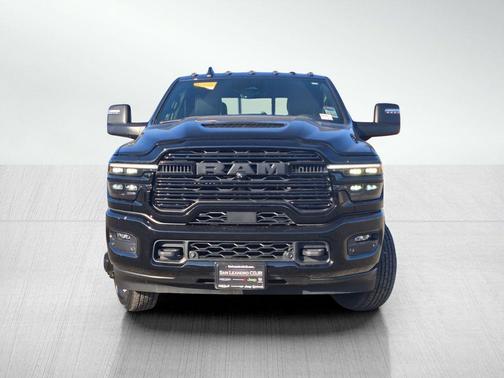 2026 RAM 3500 Laramie Mega Cab 4x4 6'4' Box