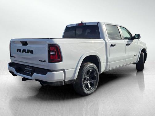 Bright White Clearcoat 2026 RAM 1500 Big Horn/Lone Star