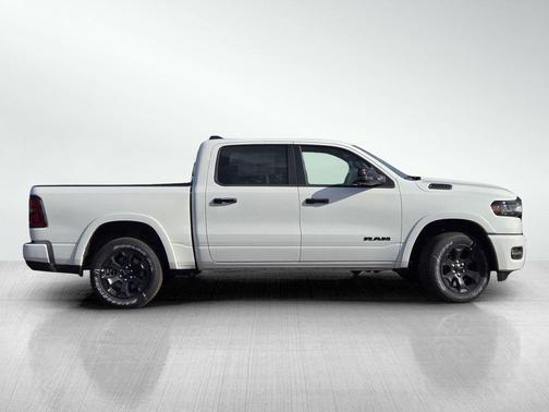 Bright White Clearcoat 2026 RAM 1500 Big Horn/Lone Star