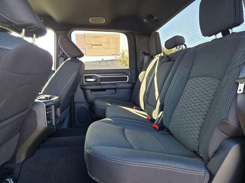 2026 RAM 2500 Big Horn Crew Cab 4x4 6'4' Box