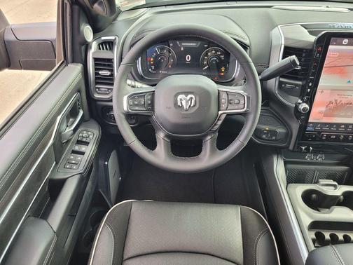 Diamond Black Crystal Pearlcoat 2026 RAM 2500 Laramie Mega Cab 4x4 6'4' Box