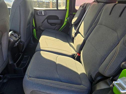 2025 Jeep Wrangler 4xe Willys