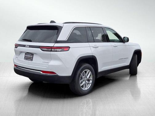 2026 Jeep Grand Cherokee Altitude